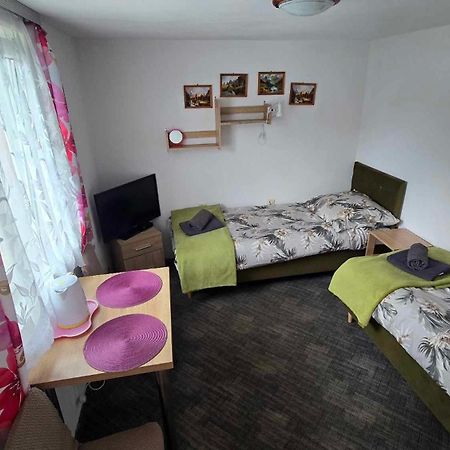 Apartamento Akacja Pokoje Z Lazienkami Ustka Exterior foto